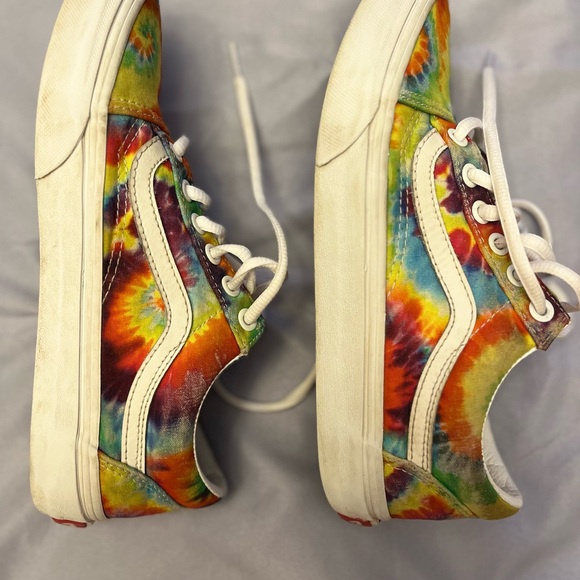 Vans unisex classic custom tie dyed sneakers. Great Women’s 6.5 Men’s 5.0 - Picture 5 of 15